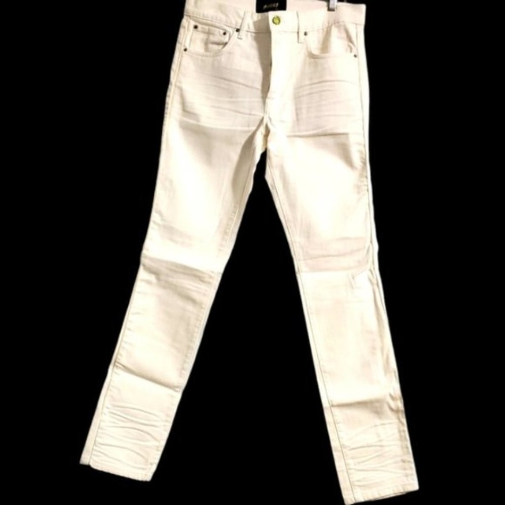 NWT BOSSI SPORTSWEAR White 3D Jeans Patron Of The New Edition HTF